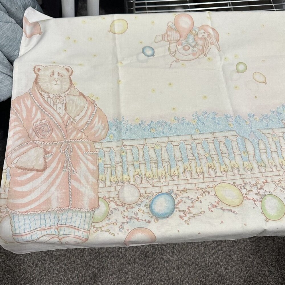 Vintage Pillowcase Pair Fine Percale Bunny Bear Bathrobe Penguin Balloons USA